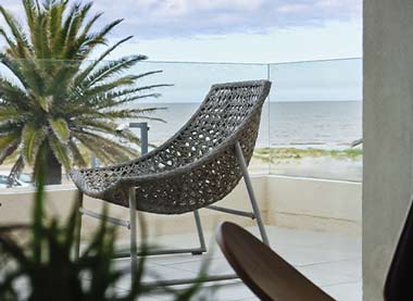 Hotel Cottage Carrasco frente al mar en Montevideo, Uruguay.